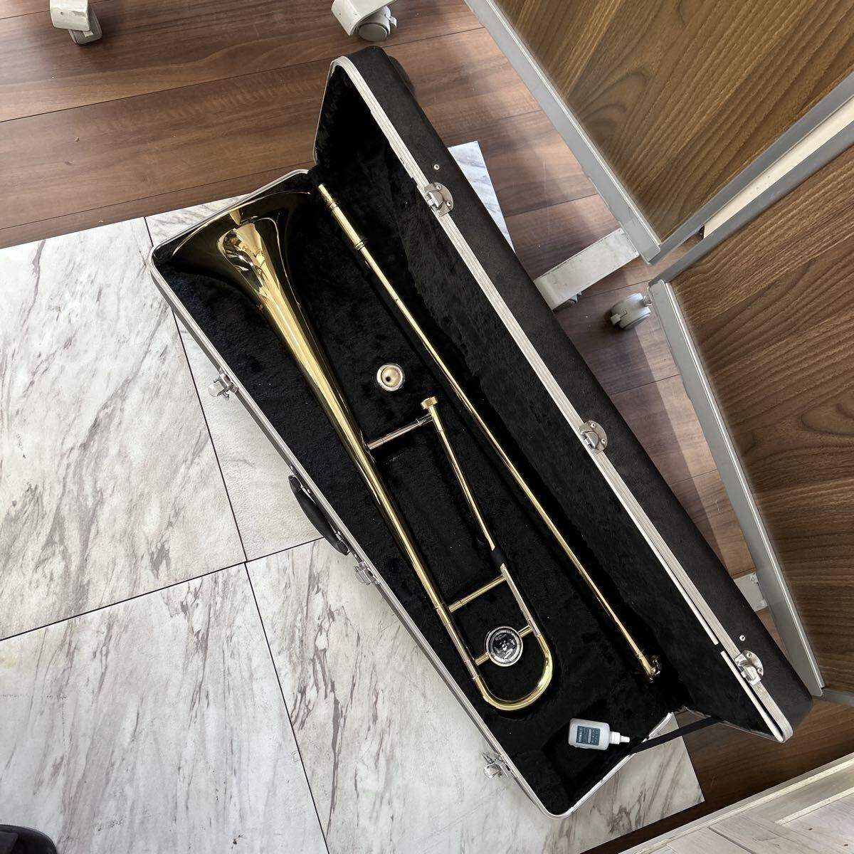 動作未確認 ジャンク トロンボーン 管楽器 Max tone TRB-30 ハードケース付 テナートロンボーン 11443r_画像1