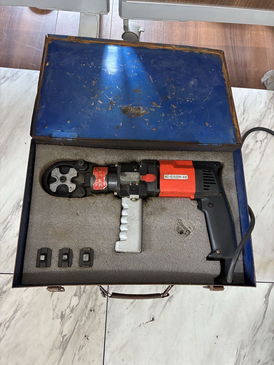 通電OK ★ ジャンク NC-E150DR-A型 マルサ電機 電動油圧式端子圧着機 西田製作所 携帯用 電動式圧着機 111878y_画像1