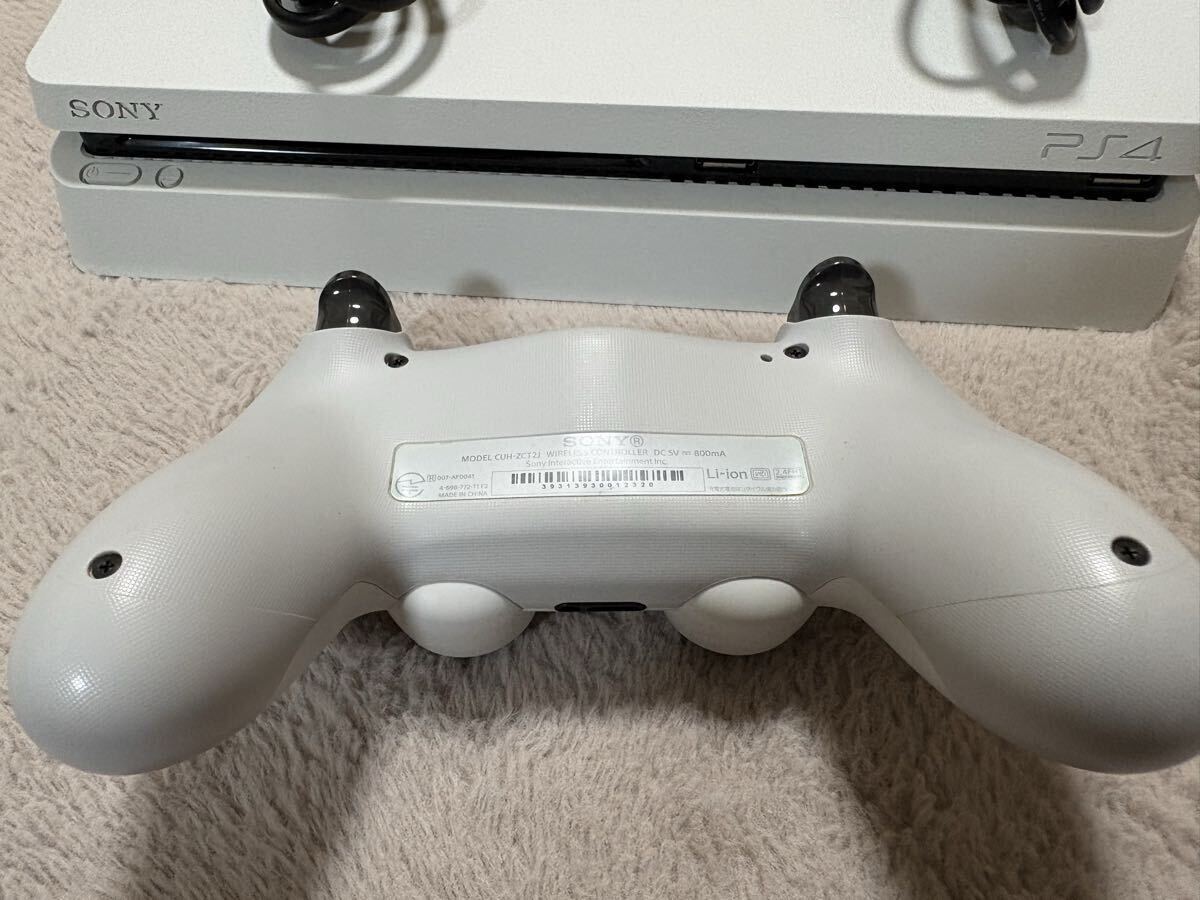 ほぼ未使用品　PlayStation4 CUH-2200A ホワイト PS4 ソニーSwitch_画像4