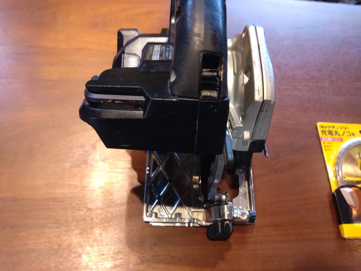 マキタ 純正 makita 125㎜ 充電式マルノコ HS474D 本体のみ 18V 動作問題なし！2022年製 134164 タジマ製 新品チップソー付き_画像10