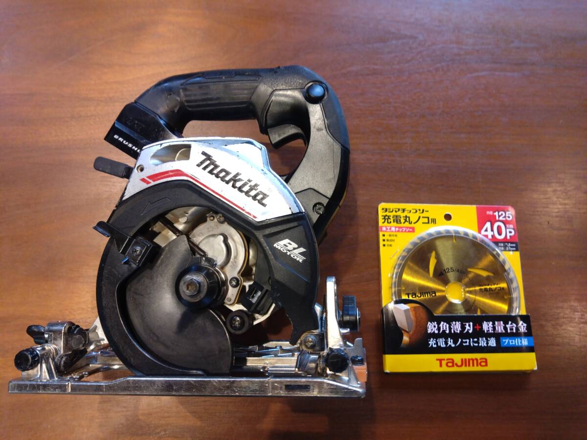 マキタ 純正 makita 125㎜ 充電式マルノコ HS474D 本体のみ 18V 動作問題なし！2022年製 134164 タジマ製 新品チップソー付き_画像1