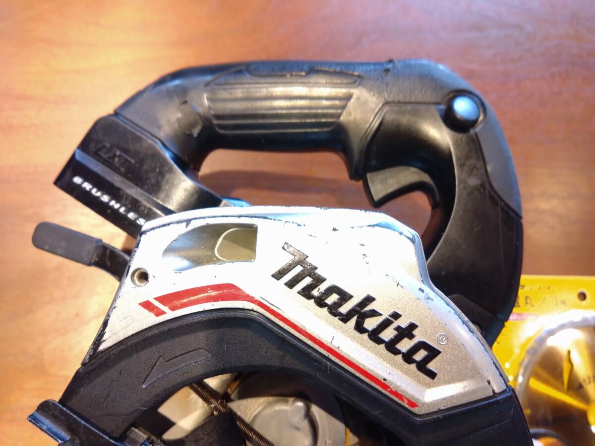 マキタ 純正 makita 125㎜ 充電式マルノコ HS474D 本体のみ 18V 動作問題なし！2022年製 134164 タジマ製 新品チップソー付き_画像2