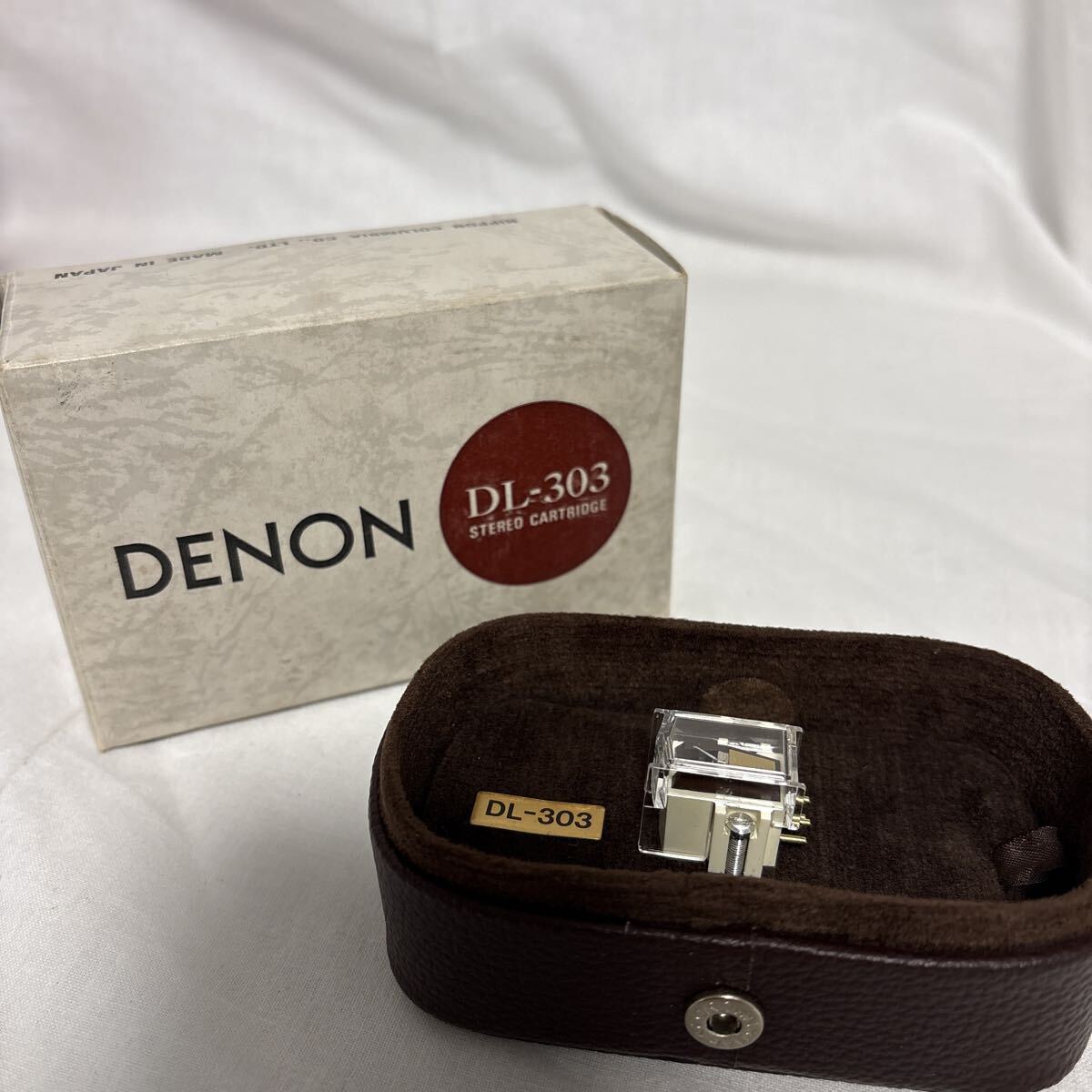 WD1117 ◇未使用品◇ DENON DL-303 デノン　ケース付　箱付_画像2