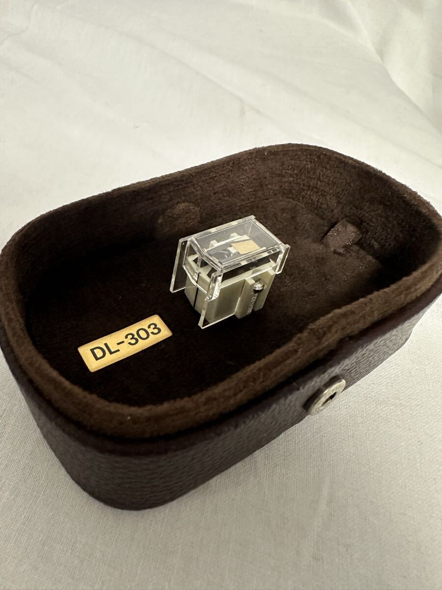 WD1117 ◇未使用品◇ DENON DL-303 デノン　ケース付　箱付_画像4