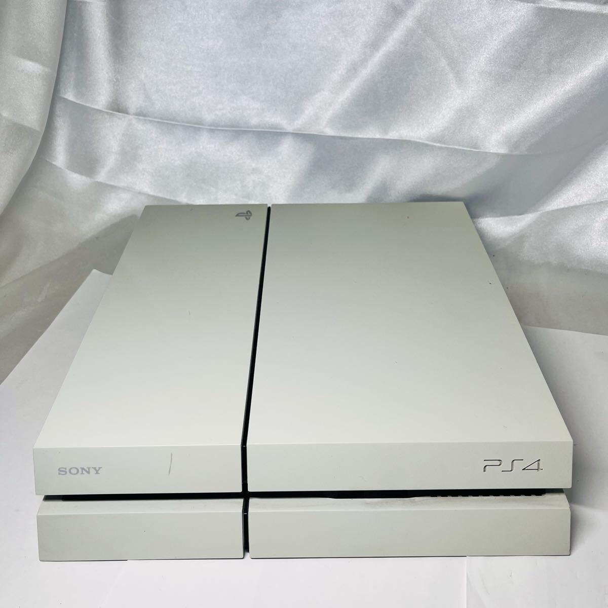 ★1円～ ジャンク SONY PS4 PlayStation4 本体 CUH-1100A 500GB グレイシャーホワイト 本体 封印シール プレステ4 Glacier White _画像2