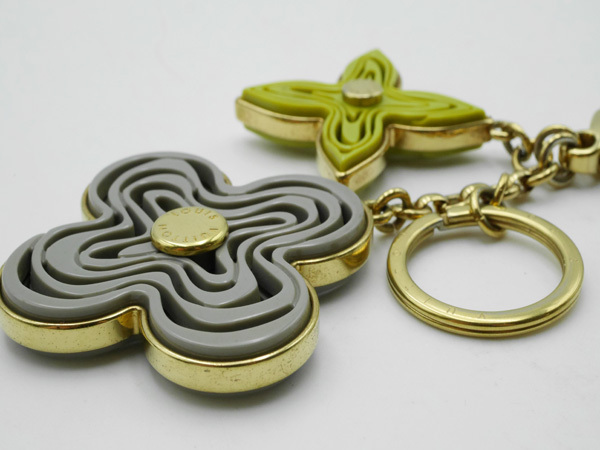  Louis Vuitton LOUIS VUITTONporutokre нож кольцо для ключей металл материалы × resin брелок для ключа M66142 бесплатная доставка 