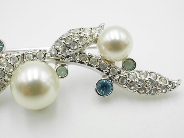  Swarovski SWAROVSKI брошь 1 иен бесплатная доставка 