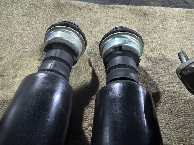 L375S タント 純正 サスペンション ストラット ショック 9.1万km台 1台分 48510-B2801 ☆引き取り歓迎☆送料は商品説明欄に記載☆即決_画像9