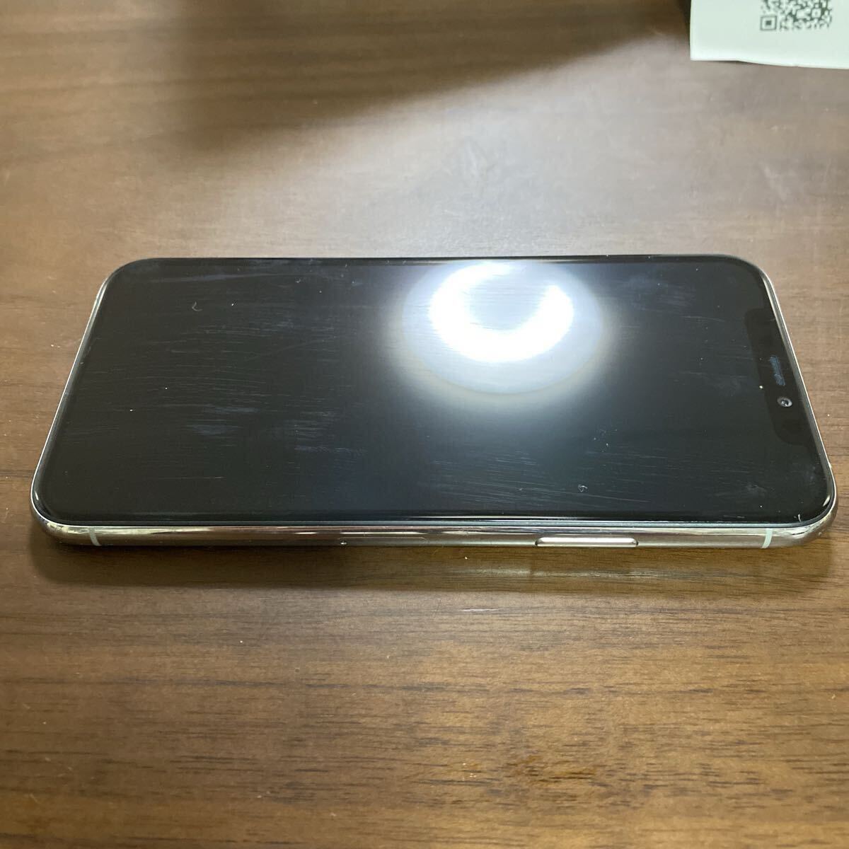 iPhone iPhone11 Pro シルバー ほぼ完璧に不都合カ所は修理済み 激安 売り切り_画像3