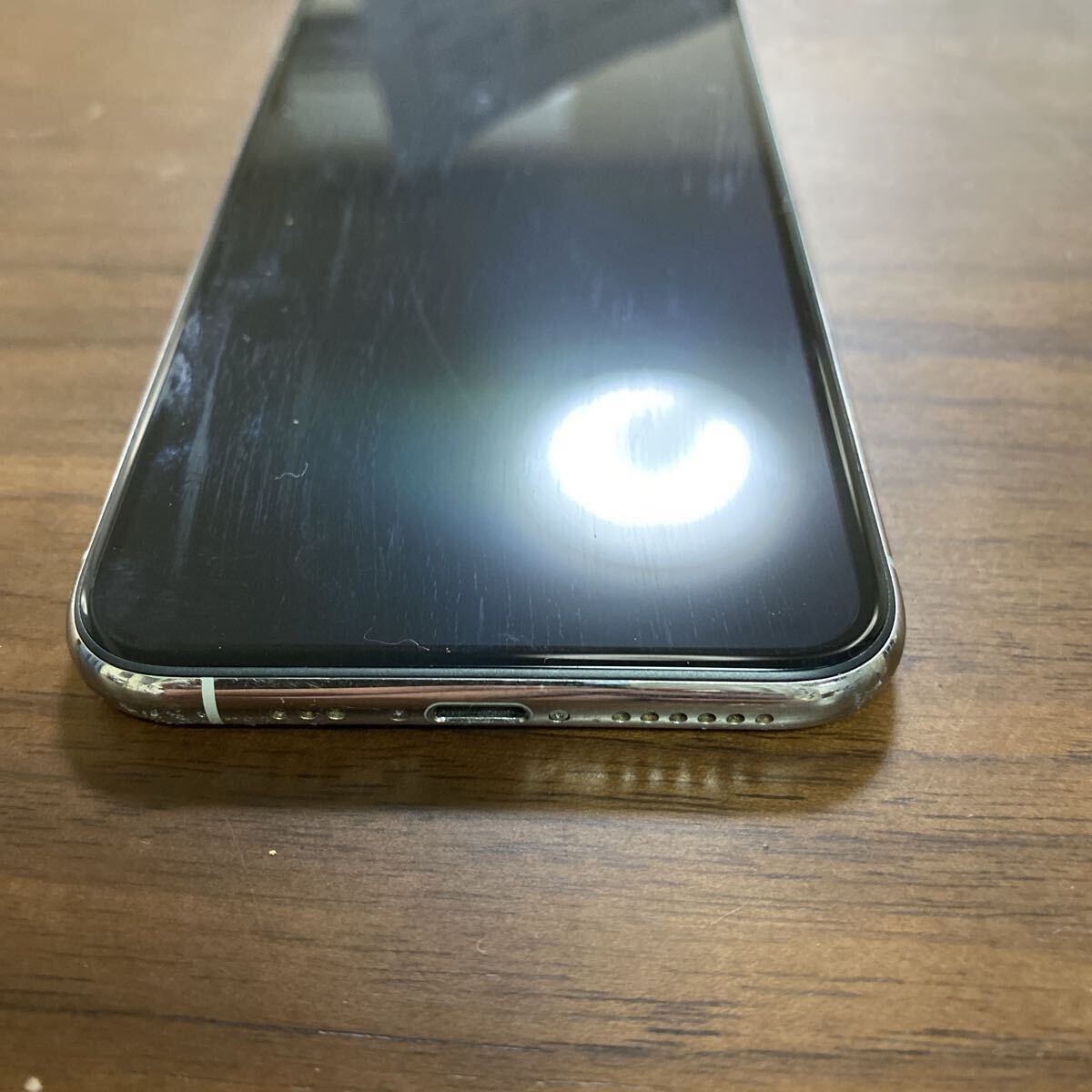 iPhone iPhone11 Pro シルバー ほぼ完璧に不都合カ所は修理済み 激安 売り切り_画像6