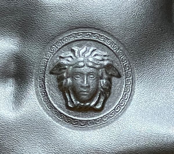 【H416】GIANNI VERSACE ジャンニヴェルサーチ ハンドバッグ レザー 黒 ブラック 鞄 現状品_画像4