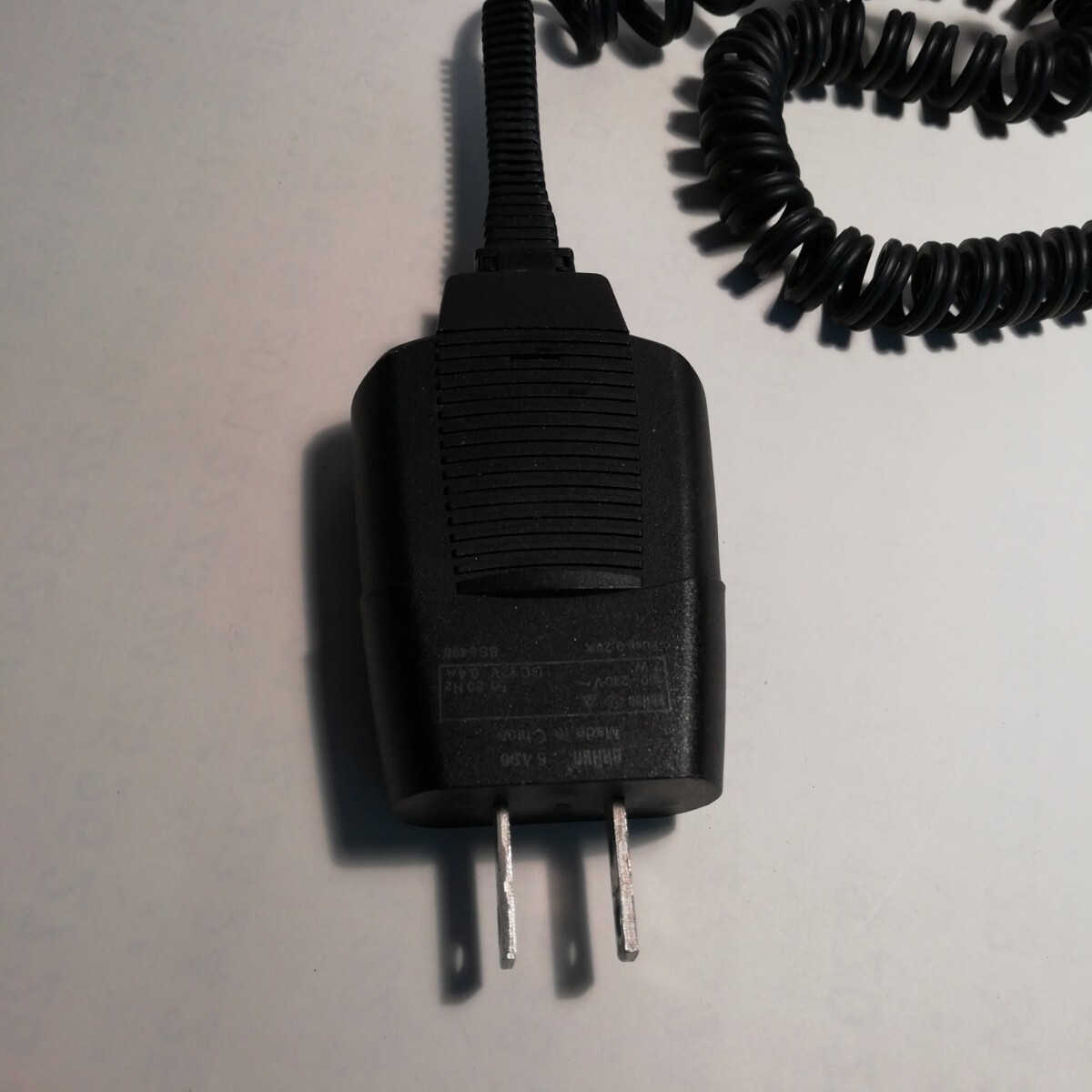 ブラウン　 シェーバー　ACアダプター_画像2