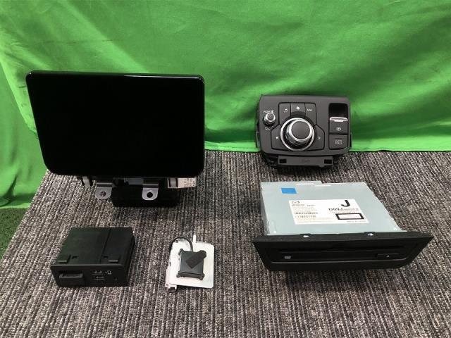 ＣＸ－３ 5BA-DKLFY カーナビゲーション D52E-611J0-A_画像1