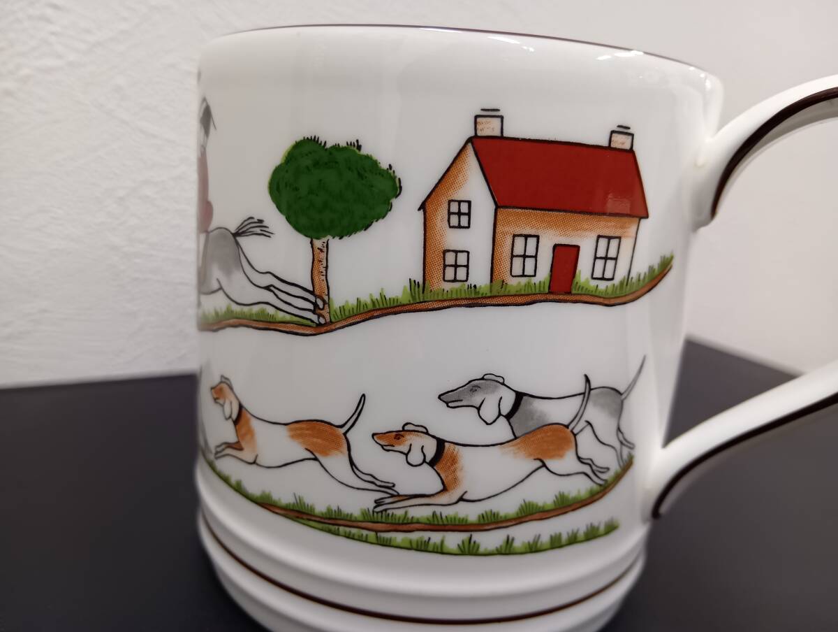 14588　洋食器 【WEDGWOOD　ウェッジウッド　ハンティングシーン　マグカップ　同柄/同サイズ　2個セット】　ユーズド品_画像5