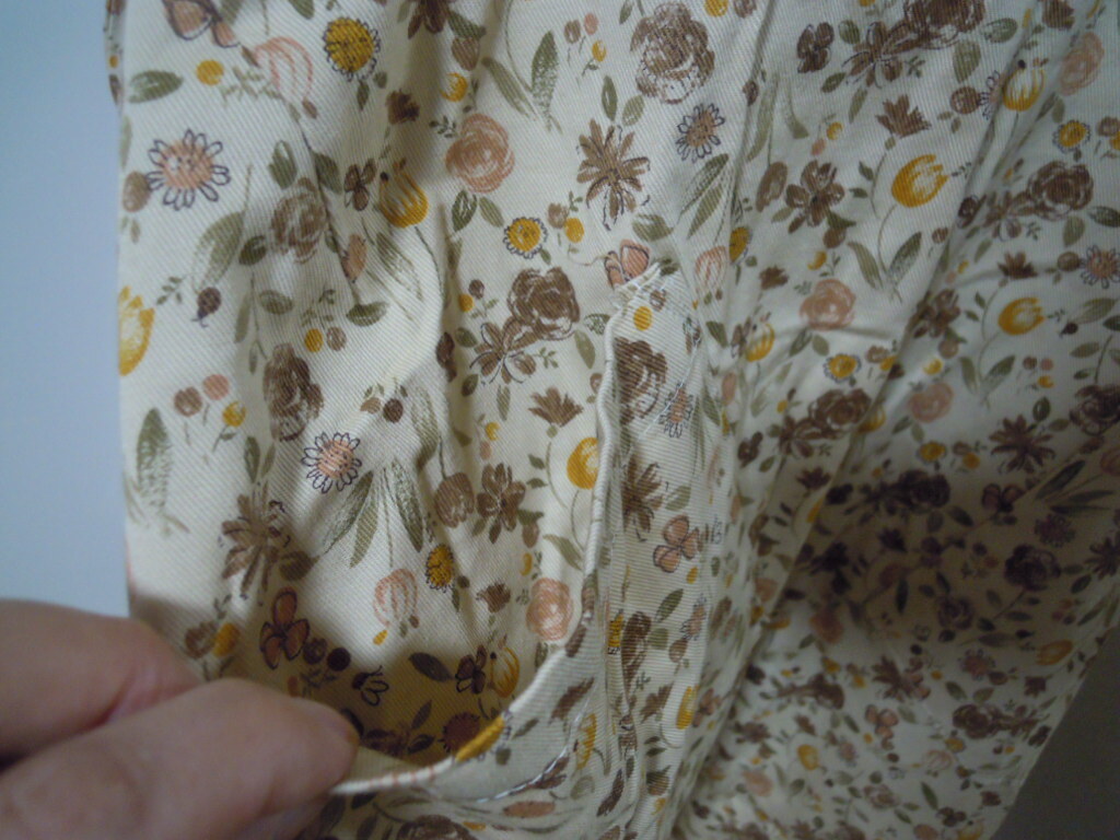 【三】ワンピースエプロン　花柄コットン　めいぷる　ベージュ　太めの方でも細身の方でもOK　着たまま外出GO_画像8