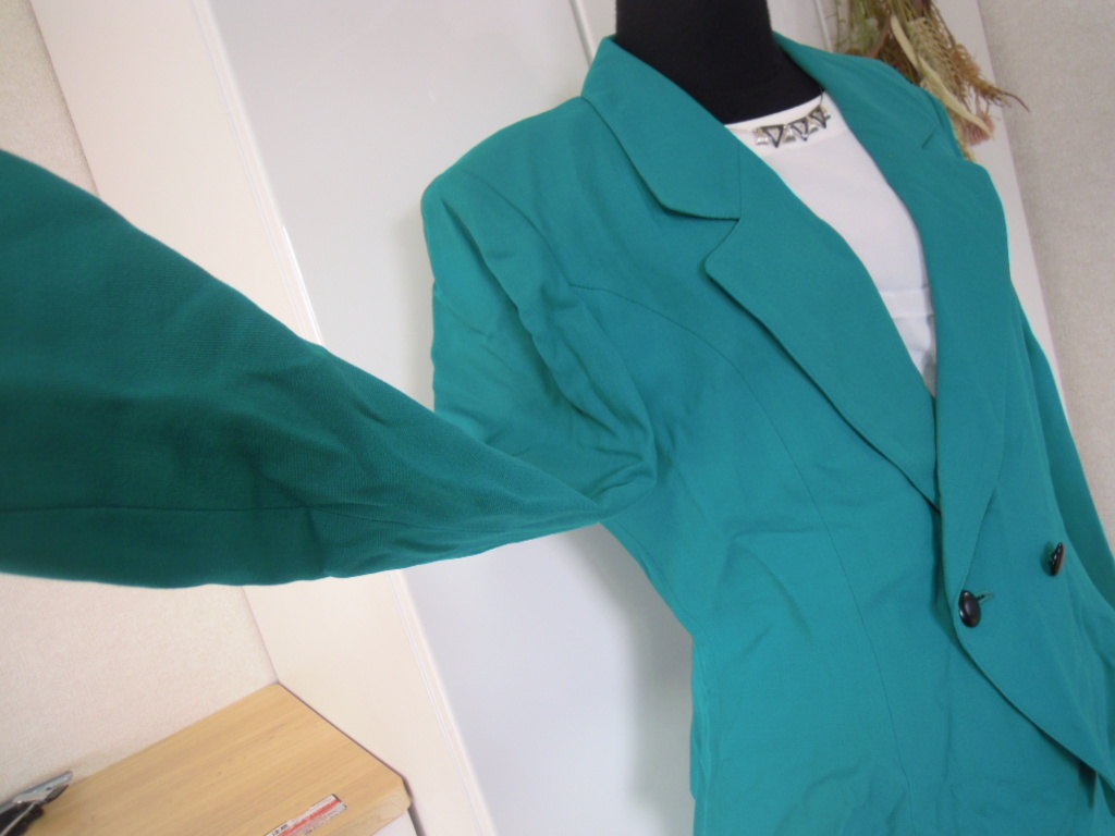 【三】ラピーヌ　グリーンスーツ 9　LAPINE BLANCHE　イベントにどうぞ_画像4