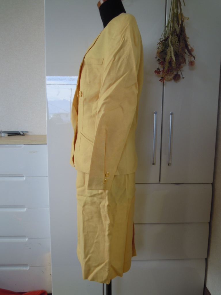 【三】ラピーヌ　マスタードイエロースーツ 9/11　LAPINE BLANCHE　イベントにどうぞ_画像6
