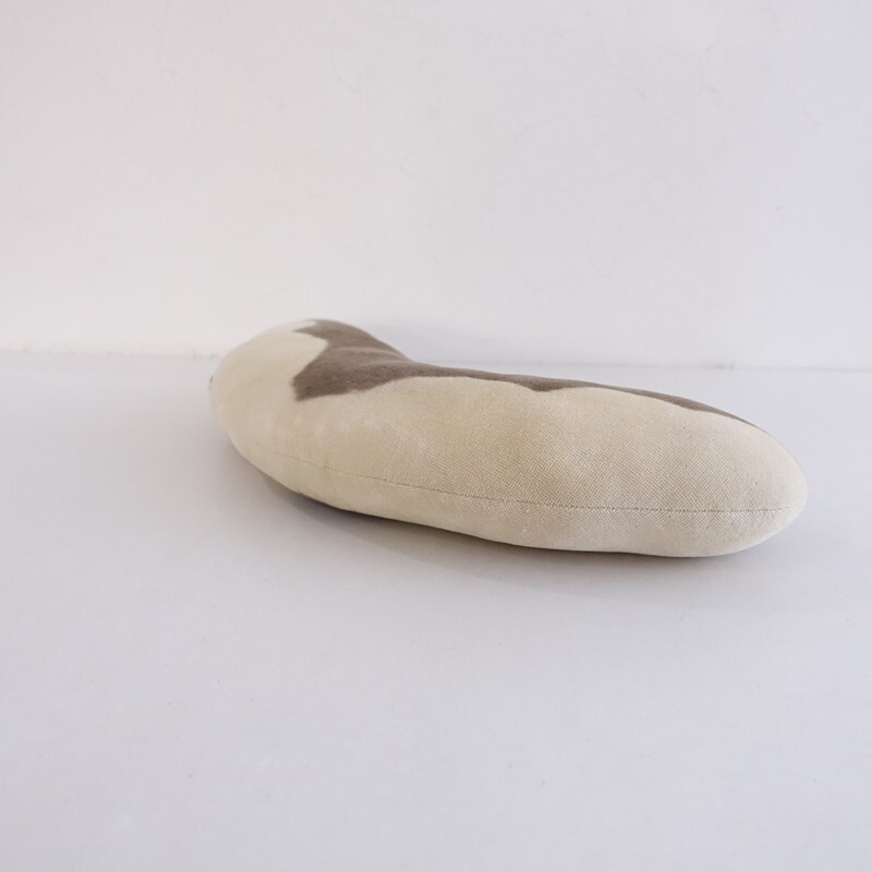 【定価1.7万】トモタケ tomotake *コウモリ クッション*インテリアコットンパイル泥染1025(ac7-2510-239)【31K52】_画像2