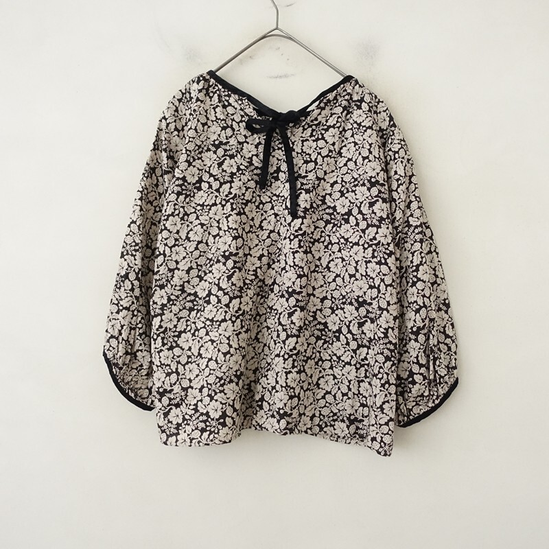 【美品/定価3.8万】オールドマンズテーラー R&D.M.Co- *WILD BERRY スモックブラウス*麻リネン黒×ベージュ(25-2510-498)【51K52】_画像2