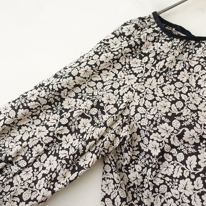 【美品/定価3.8万】オールドマンズテーラー R&D.M.Co- *WILD BERRY スモックブラウス*麻リネン黒×ベージュ(25-2510-498)【51K52】_画像3