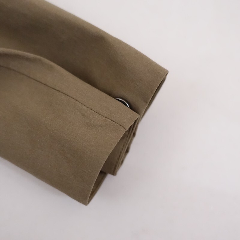 【美品】デサント DESCENTE *フーディシェルジャケット*ラミネート加工止水ジップビッグポケット(jk2-2510-642)【91K52】_画像5