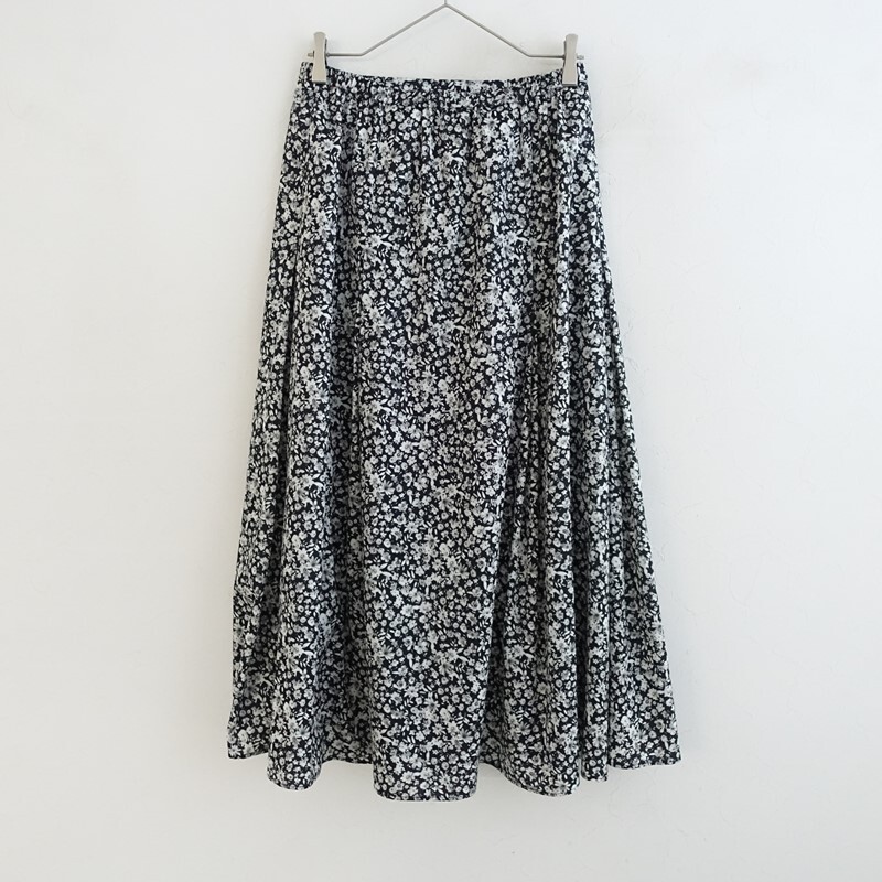 ドレステリア DRESSTERIOR *フラワープリントロングスカート*40ブラック小花柄マキシ(sk33-2510-665)【02K52】_画像2