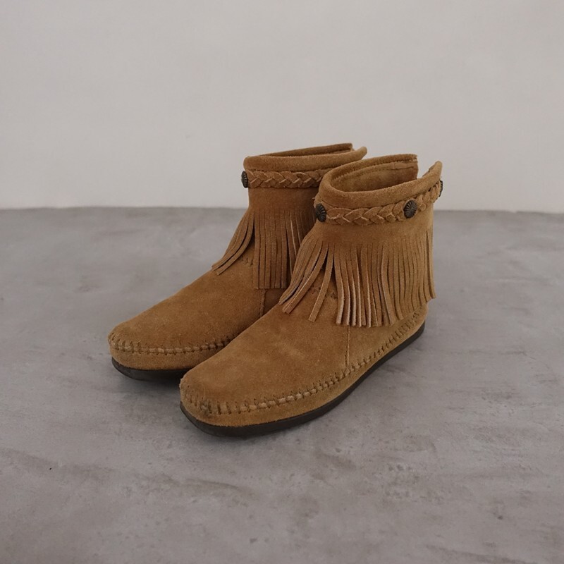  Minnetonka MINNETONKA * задний Zip короткие сапоги 6/23* замша кожа Camel 1025(sh10-2510-146)[02K52]