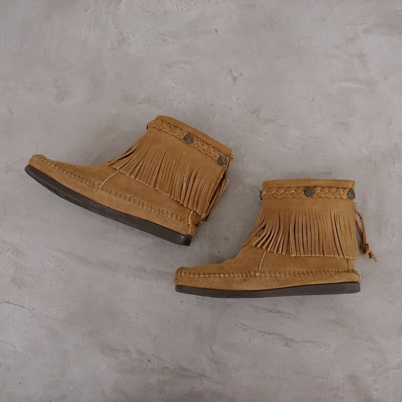  Minnetonka MINNETONKA * задний Zip короткие сапоги 6/23* замша кожа Camel 1025(sh10-2510-146)[02K52]