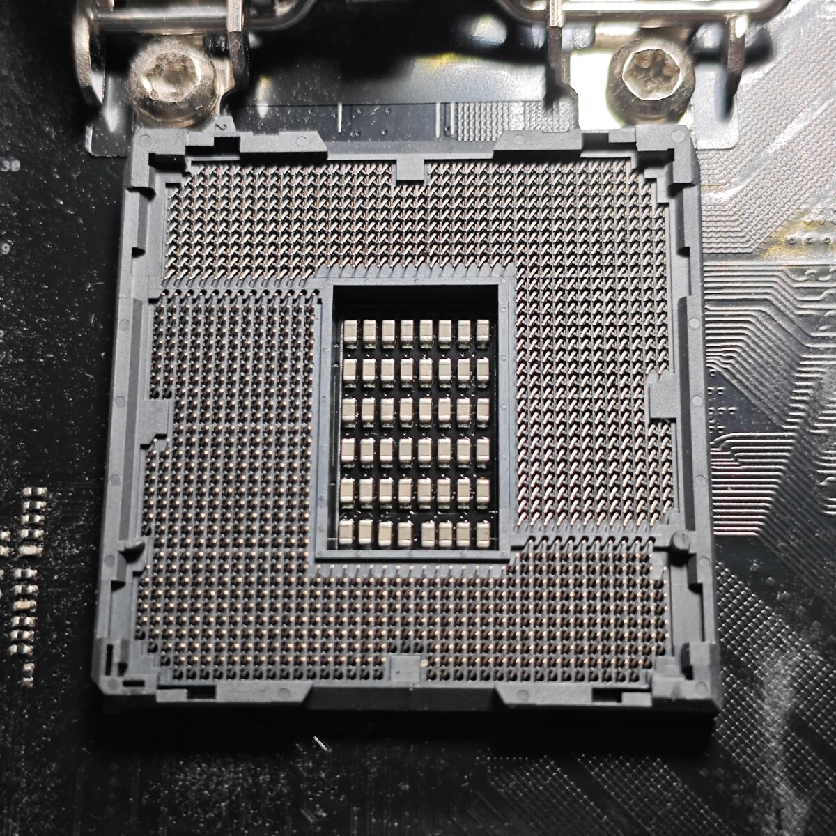 ASRock製 ATXマザーボード★H570 Phantom Gaming 4 LGA1200_画像4