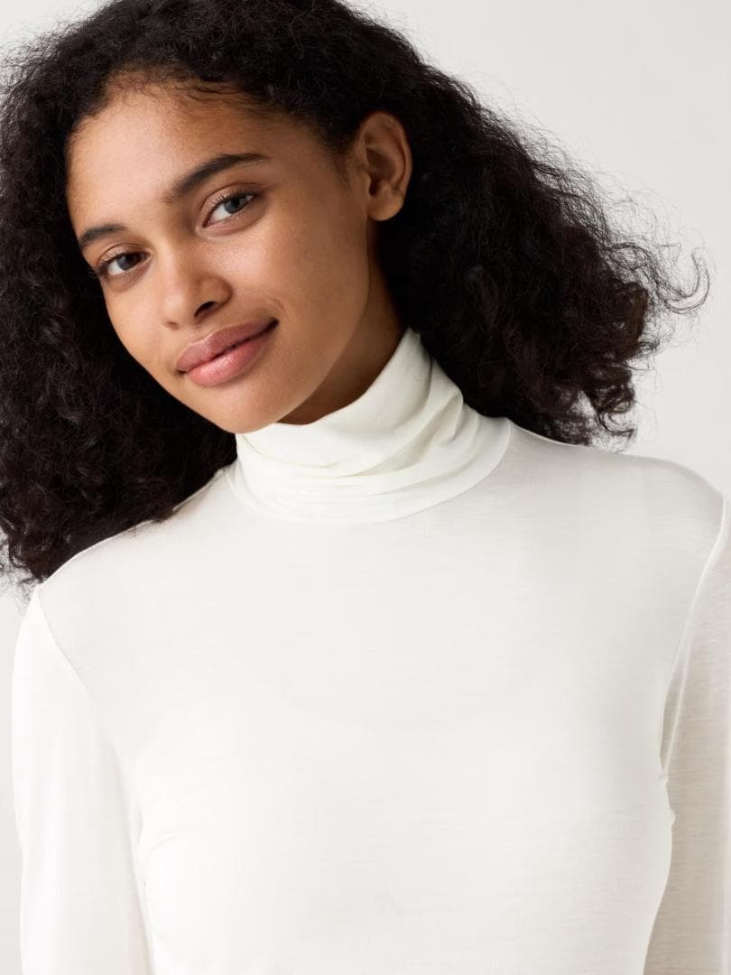 ヒートテック 2枚 L ウルトラライト タートルネックT DARK GRAY_画像2