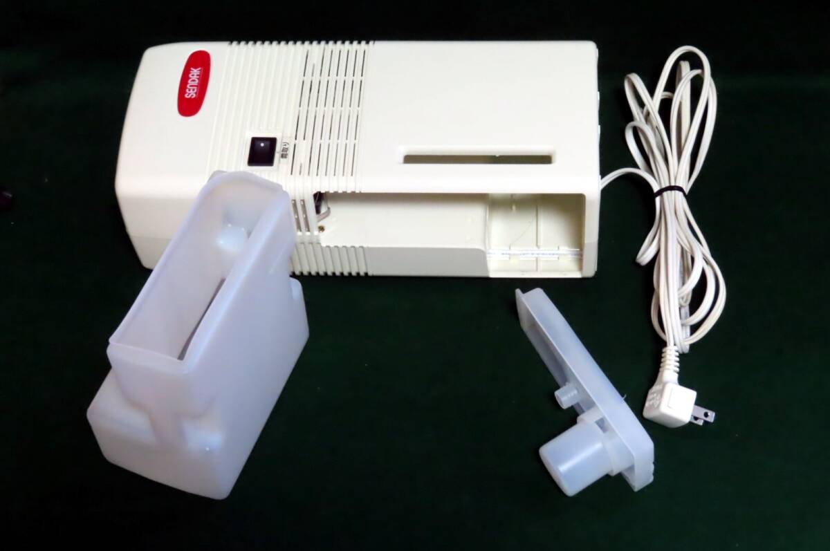 押入れ除湿機 センタック QS-101 ホワイト (プレートなし)_画像4