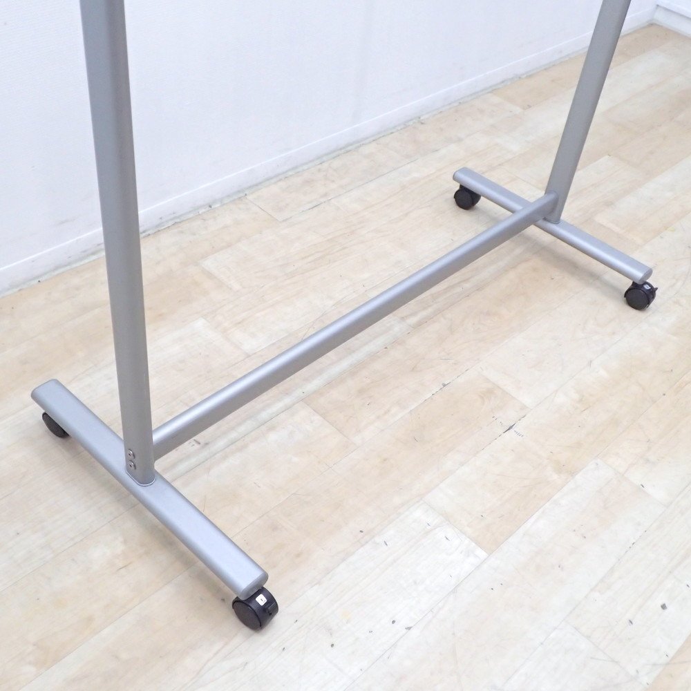 okamura オカムラ コートハンガー 15人用 L956AB Z712 シルバー ハンガーラック W1180 H1700 更衣室 衣類収納 KK18735 中古オフィス家具_画像8