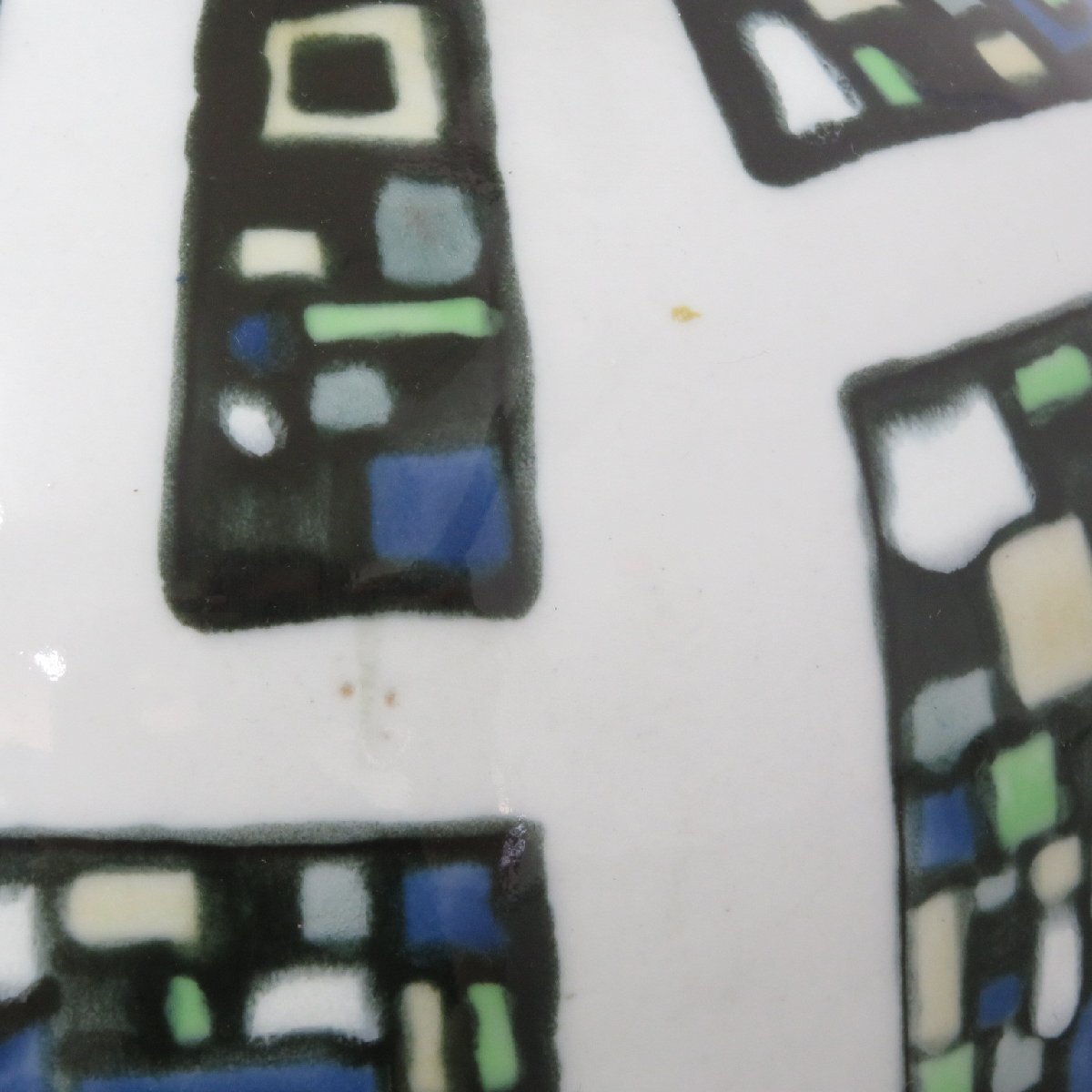 花瓶 モザイク 幾何学 個性的 アート 芸術 ツボ 壺 インテリア モダン おしゃれ リビング YH18986 中古オフィス家具_画像6