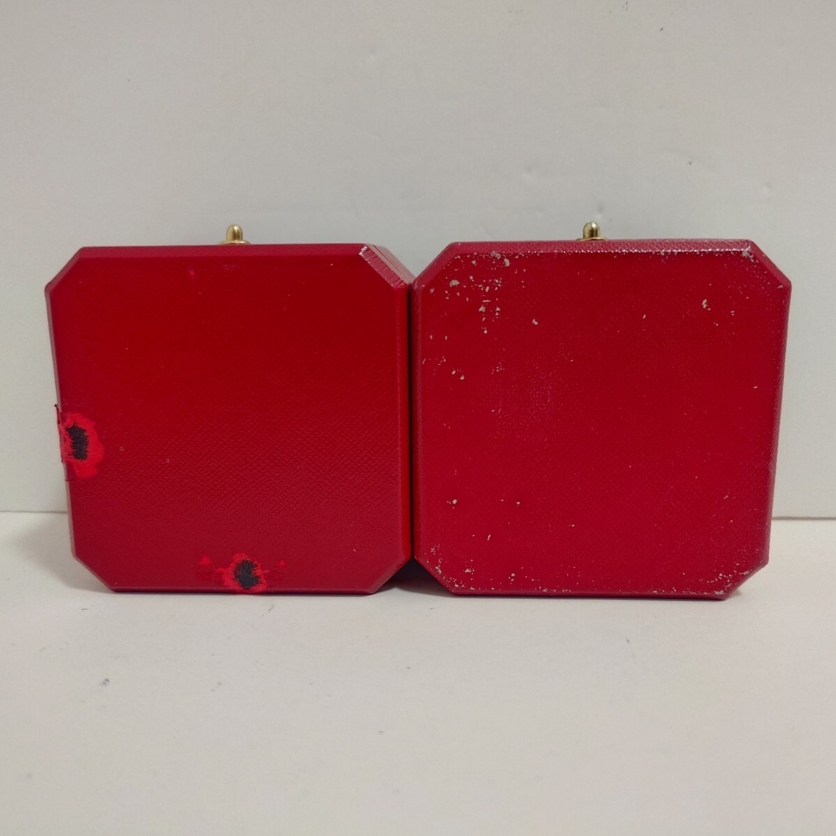 Cartier Cartier jue Reebok s кейс для украшений ювелирные изделия кейс аксессуары bok sling кейс пустой коробка [2 шт ]a