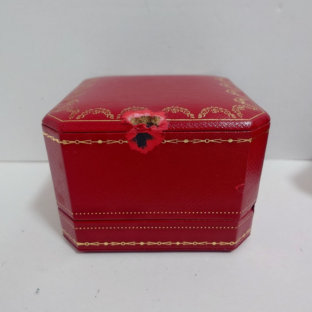 Cartier Cartier jue Reebok s кейс для украшений ювелирные изделия кейс аксессуары bok sling кейс пустой коробка [2 шт ]a