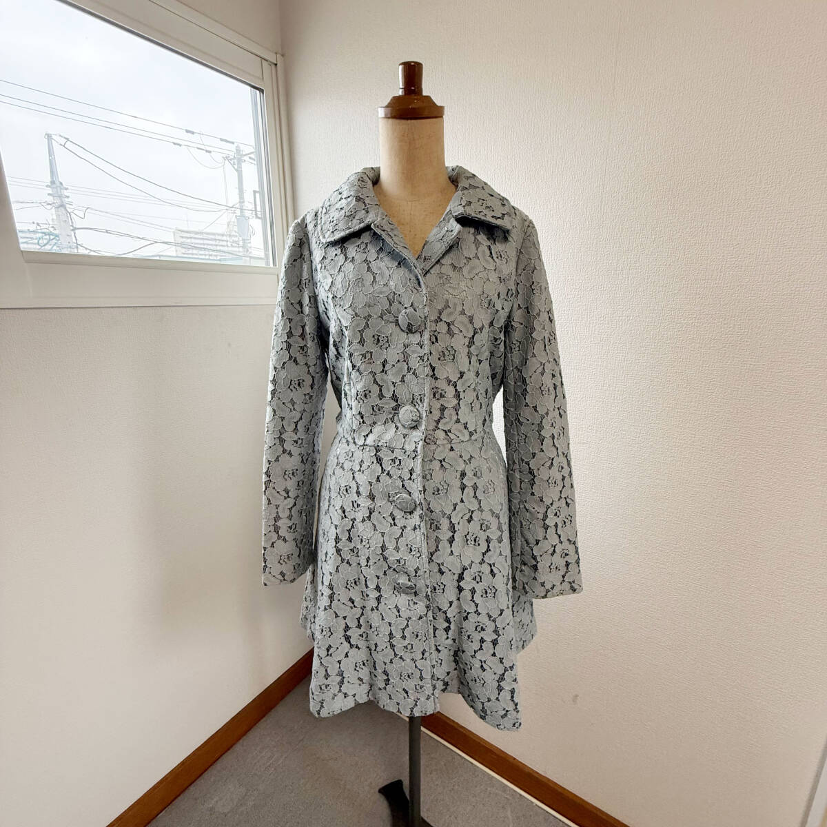 M7-1716 L'est Rose レストローズ 花柄 コート 水色_画像2