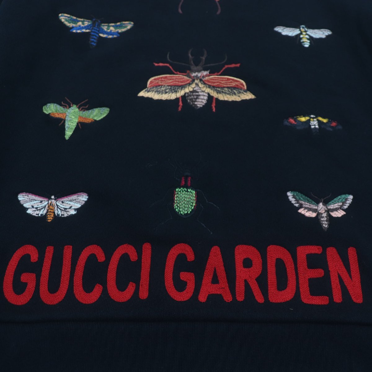 極美品▼GUCCI グッチ 475374 コットン100% USED加工 昆虫刺繍 プルオーバー パーカー ブラック S イタリア製 正規品 メンズ_画像5