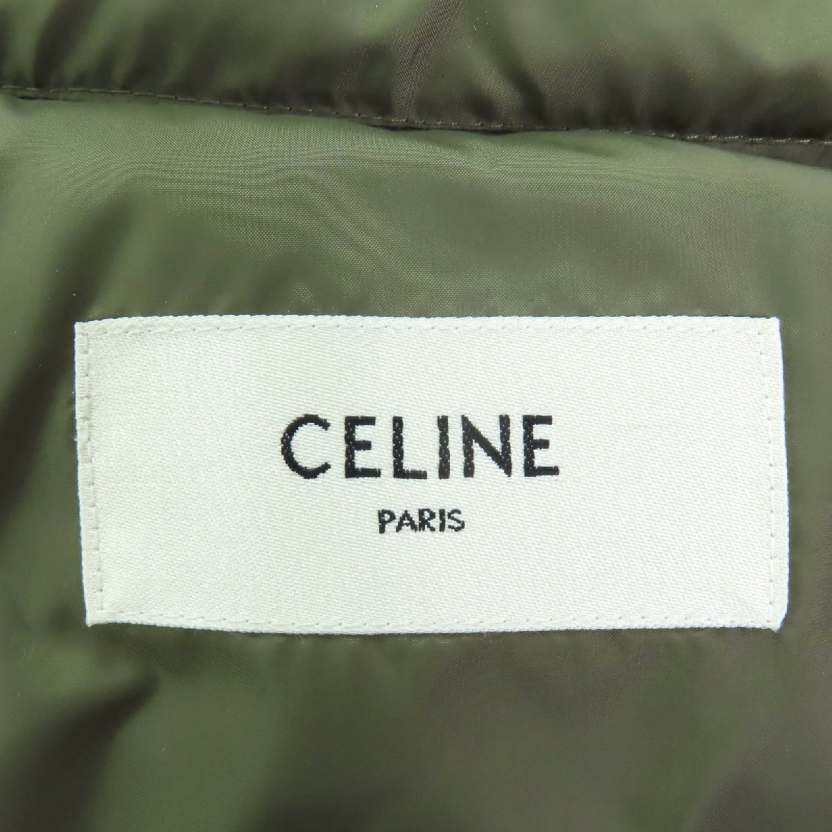 美品◇CELINE セリーヌ 2W396880N ロゴ刺繍・金ボタン付 ダウンベスト カーキ 36 ハンガー・ガーメント付 イタリア製 正規品 レディース_画像8