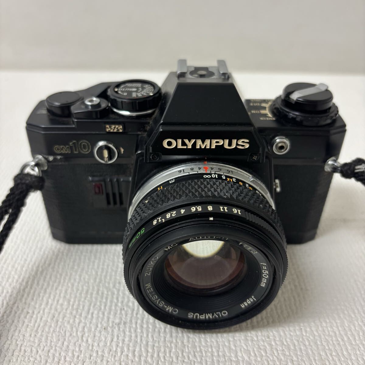 1120G6 OLYMPUS オリンパス 一眼レフ フィルムカメラ OM10 LENS レンズ ZUIKO MC AUTO-S 1:1.8 50mm._画像1