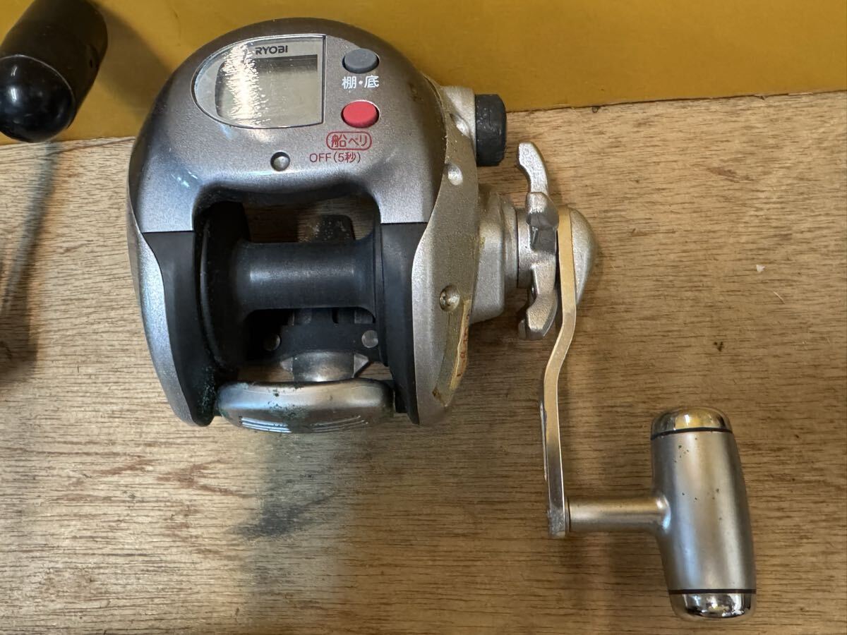 SHIMANO TM4000/ RoyBi XS700T/ DAIWA GS-60 電動リール 釣具 リール まとめ　3点セット　ジャンク_画像4