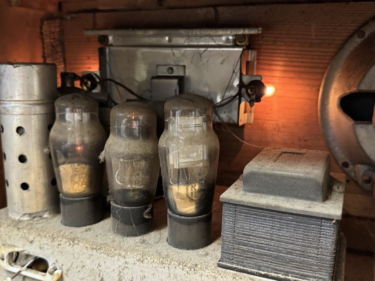 真空管ラジオ/木製キャビネット・スピーカー　アンティック 昭和レトロ　現状品　ジャンク品_画像8