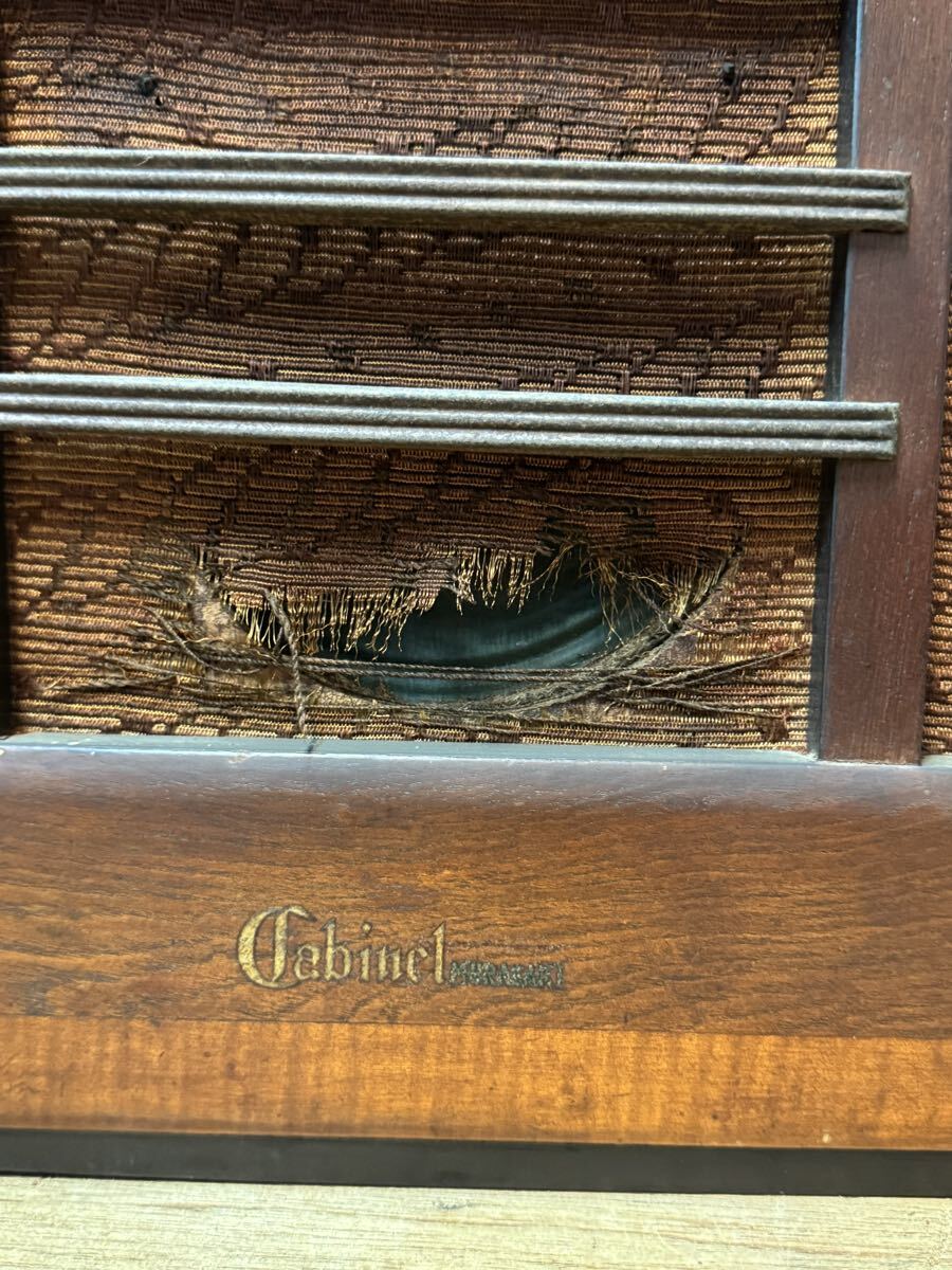 真空管ラジオ/木製キャビネット・スピーカー　アンティック 昭和レトロ　現状品　ジャンク品_画像2