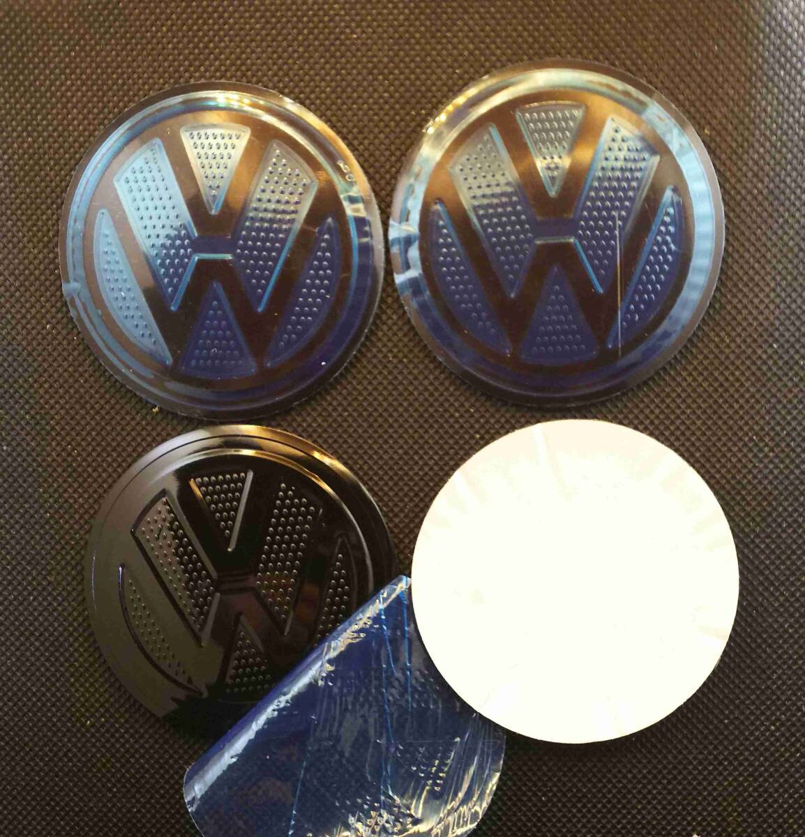 VW フォルクスワーゲン 65mm フルブラック 4こ ステッカー ホイールキャップ アップ タイプⅱ アルテオン シロッコ シャラン トゥアレグ_画像1