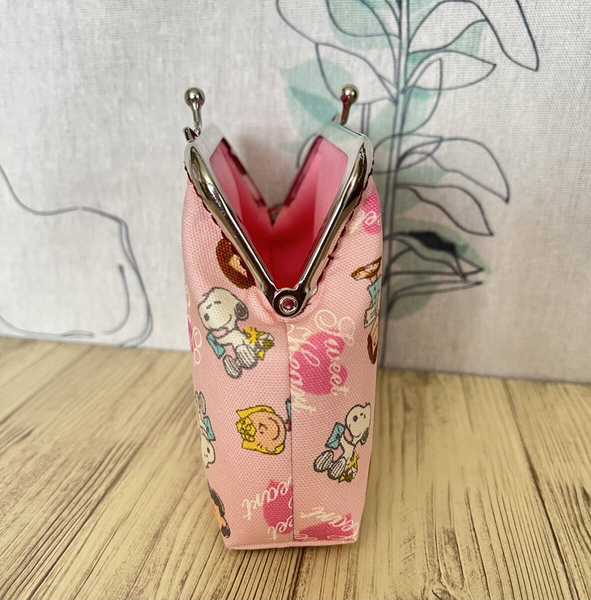 ラスト★がま口・ ポーチ / 財布 / 小物入れ / ハンドメイド / スヌーピー小柄_画像4