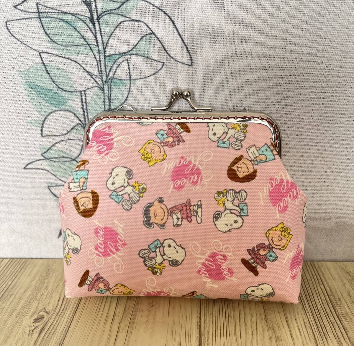 ラスト★がま口・ ポーチ / 財布 / 小物入れ / ハンドメイド / スヌーピー小柄_画像2