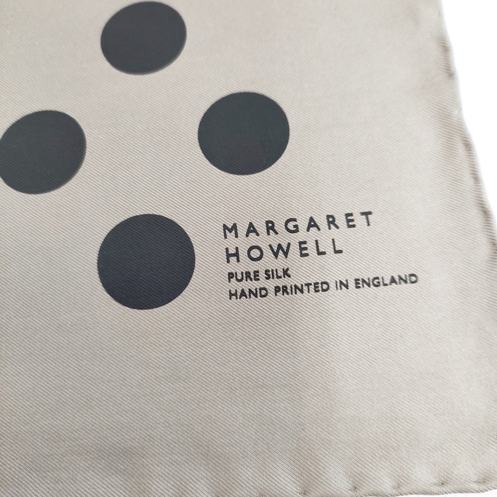5-1108G◎MARGARET HOWELL ドット柄 シルク スカーフ グレー ブラック マーガレットハウエル 267965_画像2