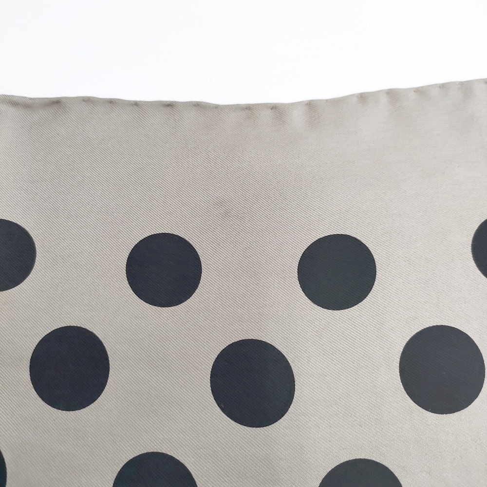 5-1108G◎MARGARET HOWELL ドット柄 シルク スカーフ グレー ブラック マーガレットハウエル 267965_画像4