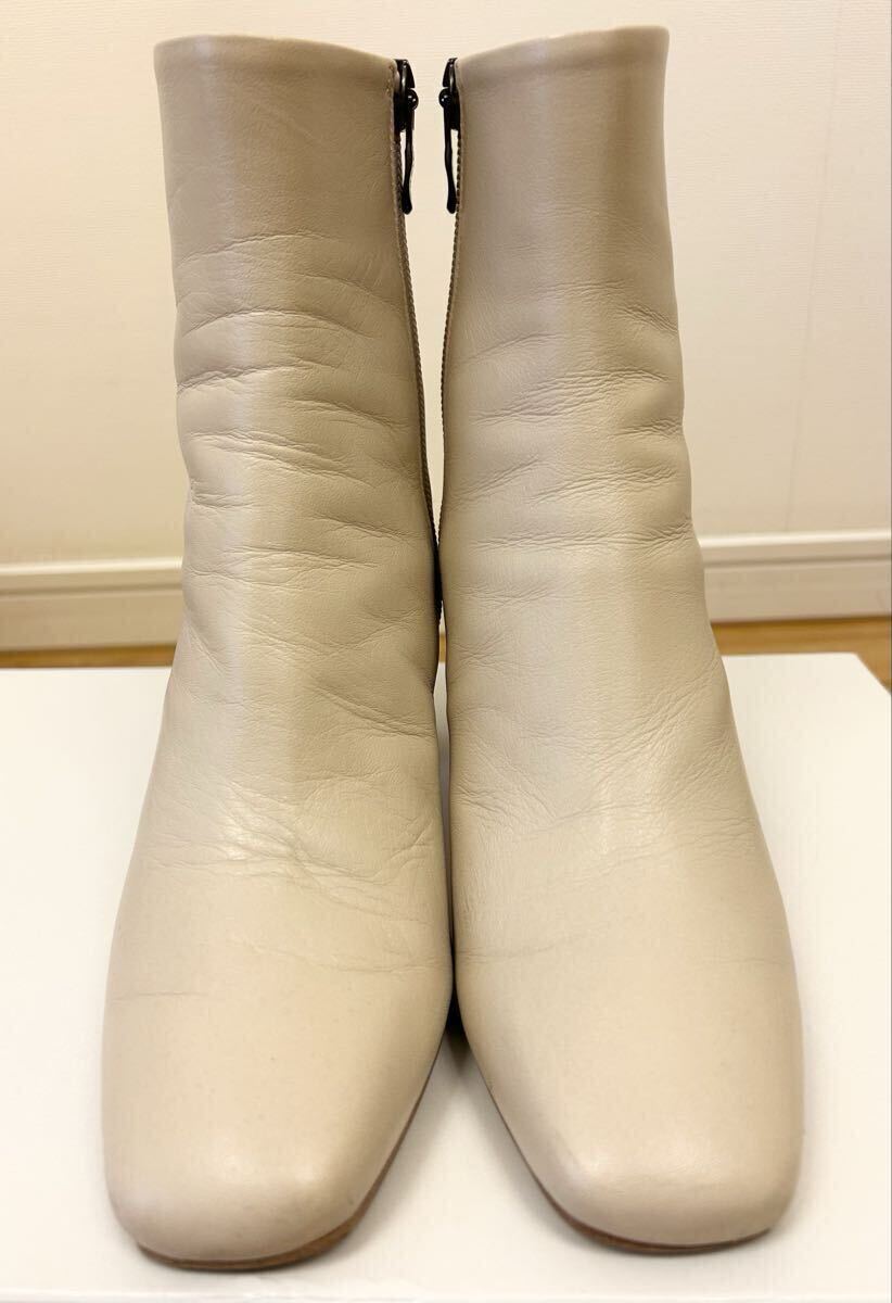 ダイアナ★ショートブーツ ライトベージュ 22.5センチ スクエア 太ヒール 定番 レディース 靴 本革 レザー_画像2
