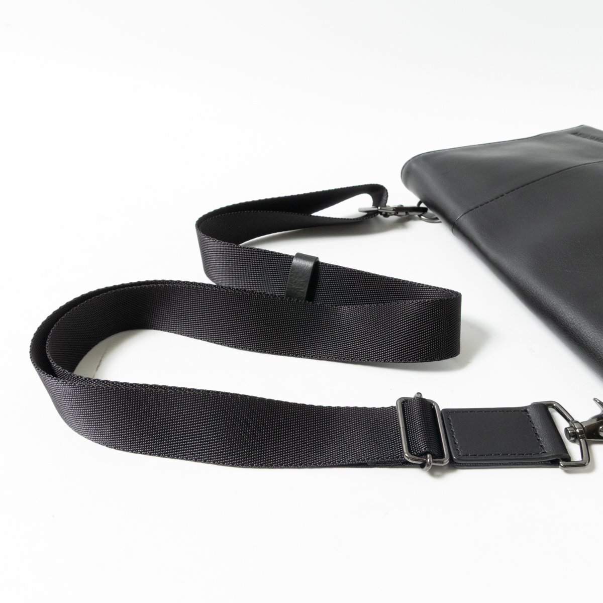 CK Calvin Klein カルバンクライン ショルダーバッグ クラッチバッグ ブラック 黒 2way マグネット開閉 ブランドロゴ シンプル かばん 鞄_画像6