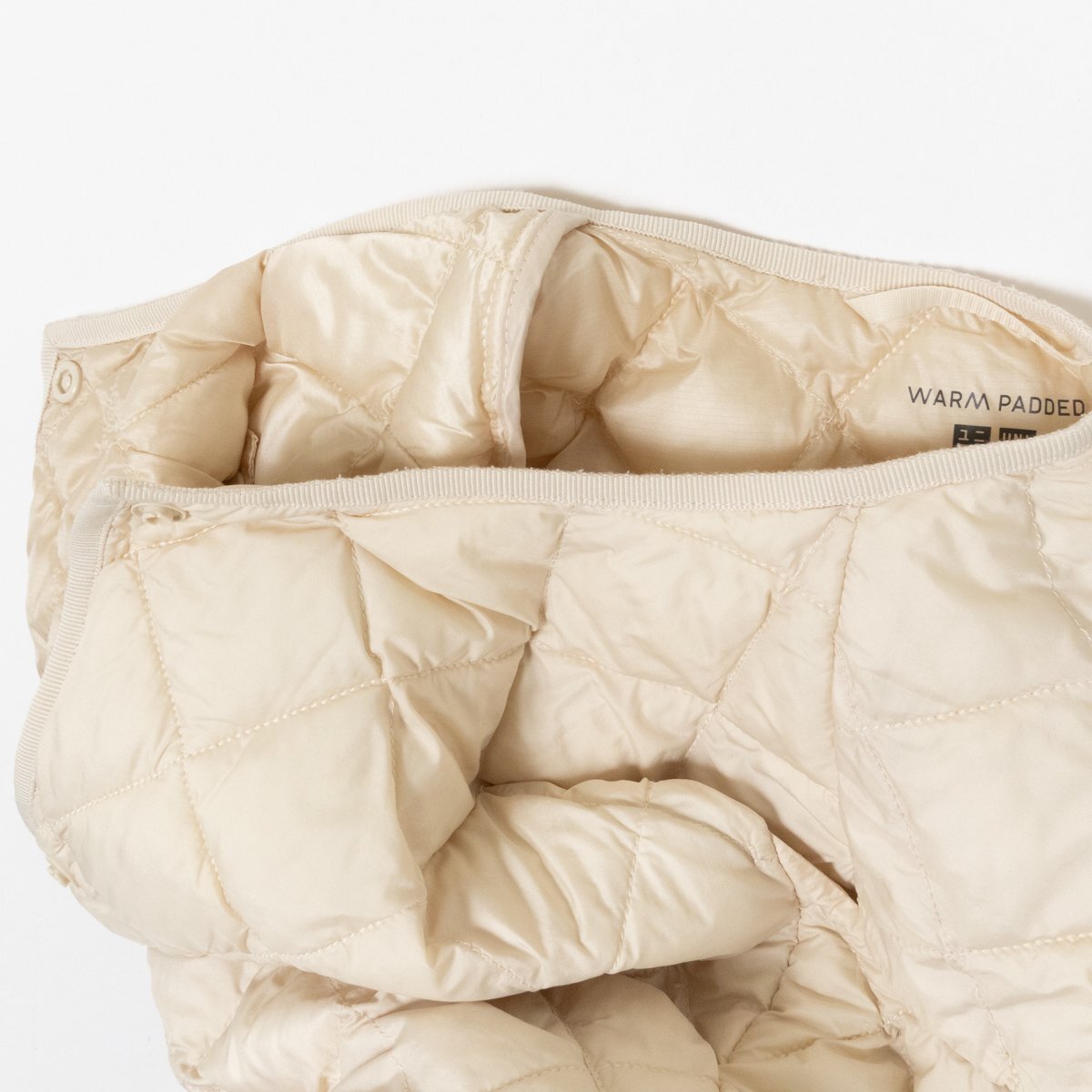 UNIQLO ユニクロ ウォームパデッドキルティングベスト Sサイズ 211-450451 ナイロン ポリ アイボリー系 ポケッタブル 軽量 秋冬 レディース_画像5